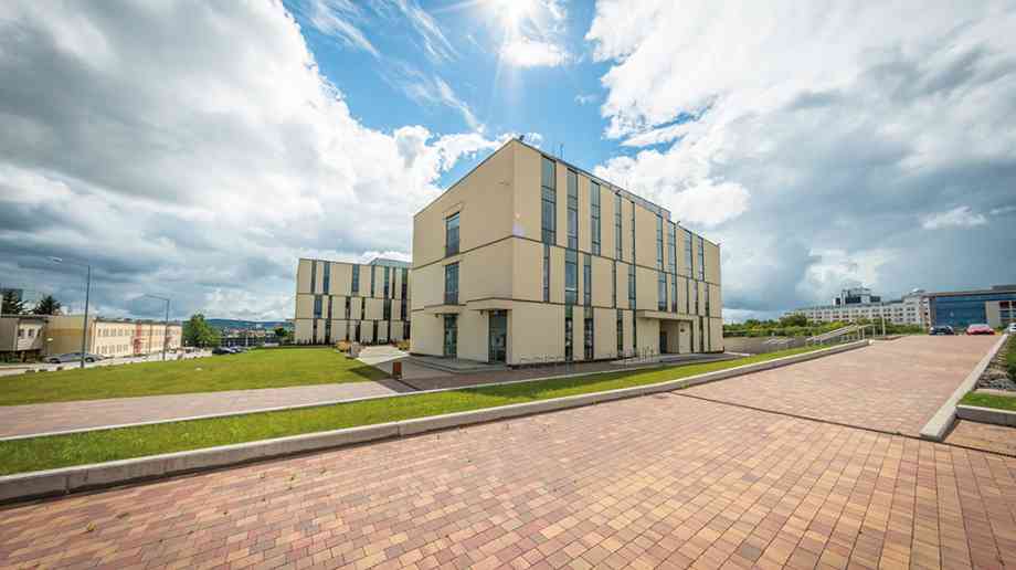 The right land for a learning environment